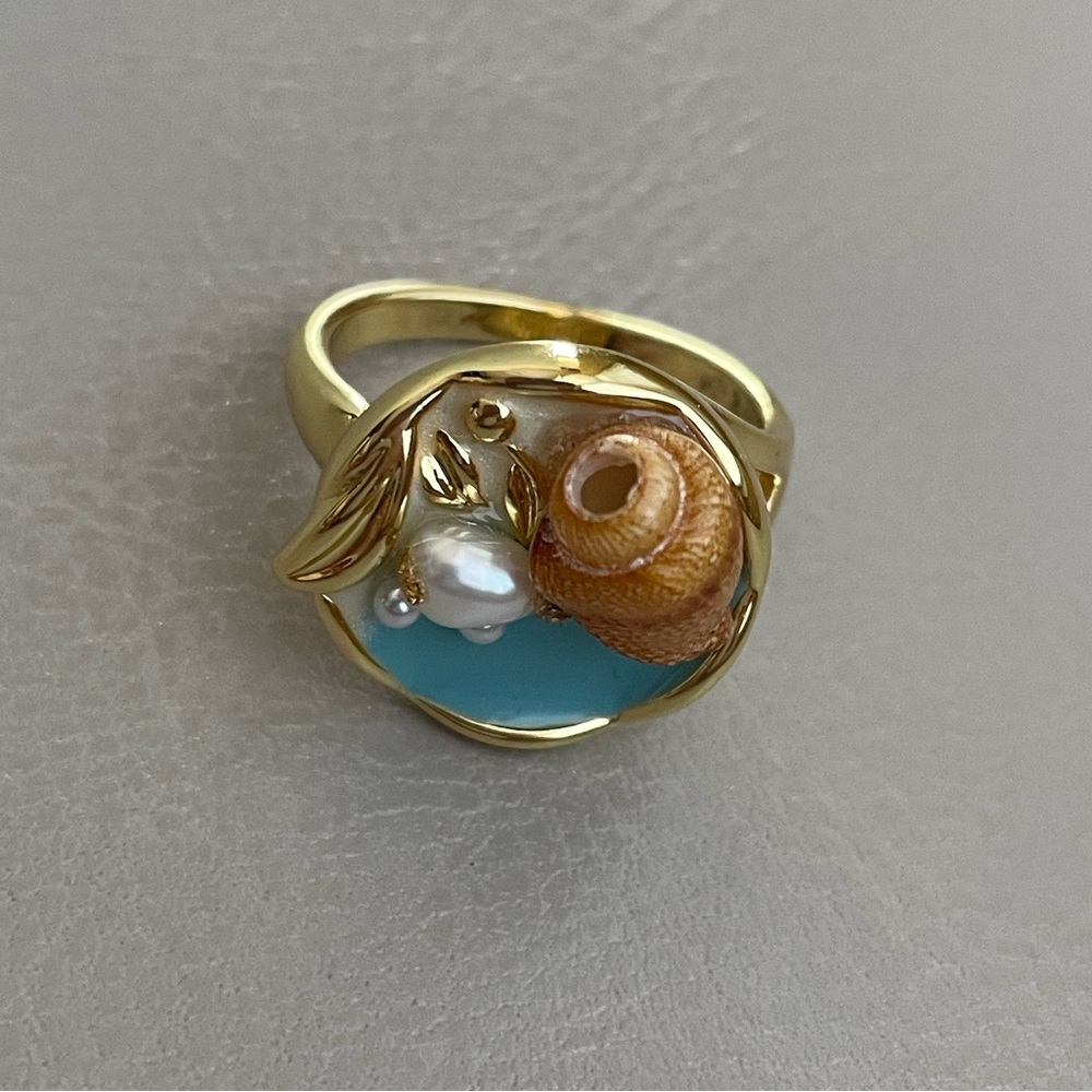 LAMENO Freshwater Pearl Sea Shell Ring in Blue and Gold - Picture 6 of 10